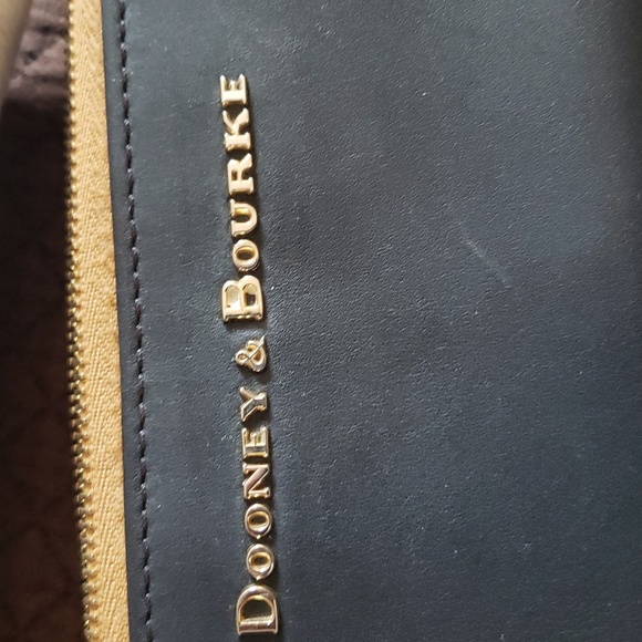 Dooney & Bourke large zip around wallet. - Picture 5 of 10